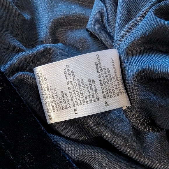 RDI Women's Long Sleeve Velour Tie Front Sweater Navy Size Small - Picture 9 of 9